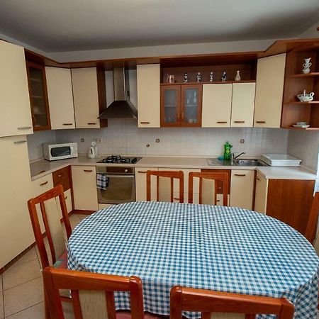 Apartmani Vrljicak 오미스 외부 사진