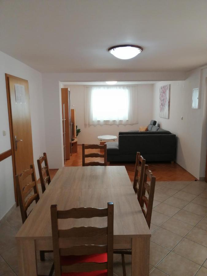 Apartmani Vrljicak 오미스 외부 사진