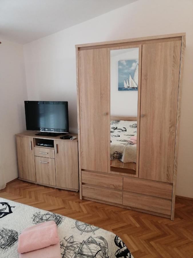 Apartmani Vrljicak 오미스 외부 사진