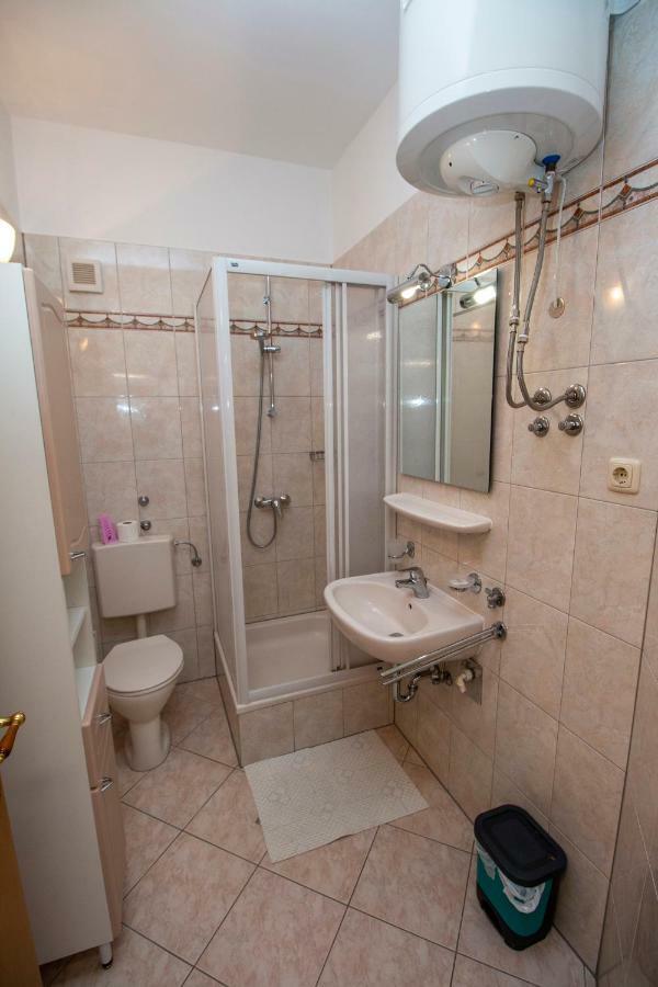 Apartmani Vrljicak 오미스 외부 사진