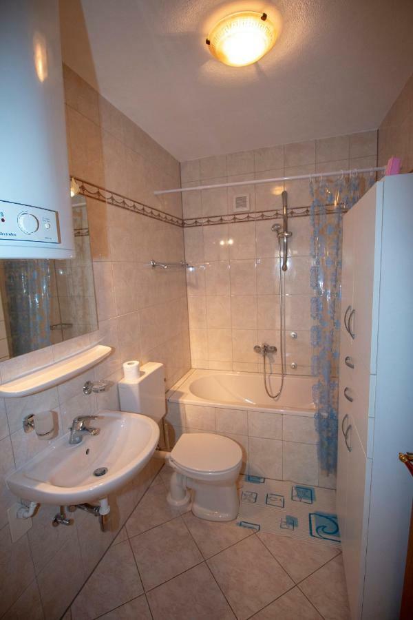 Apartmani Vrljicak 오미스 외부 사진