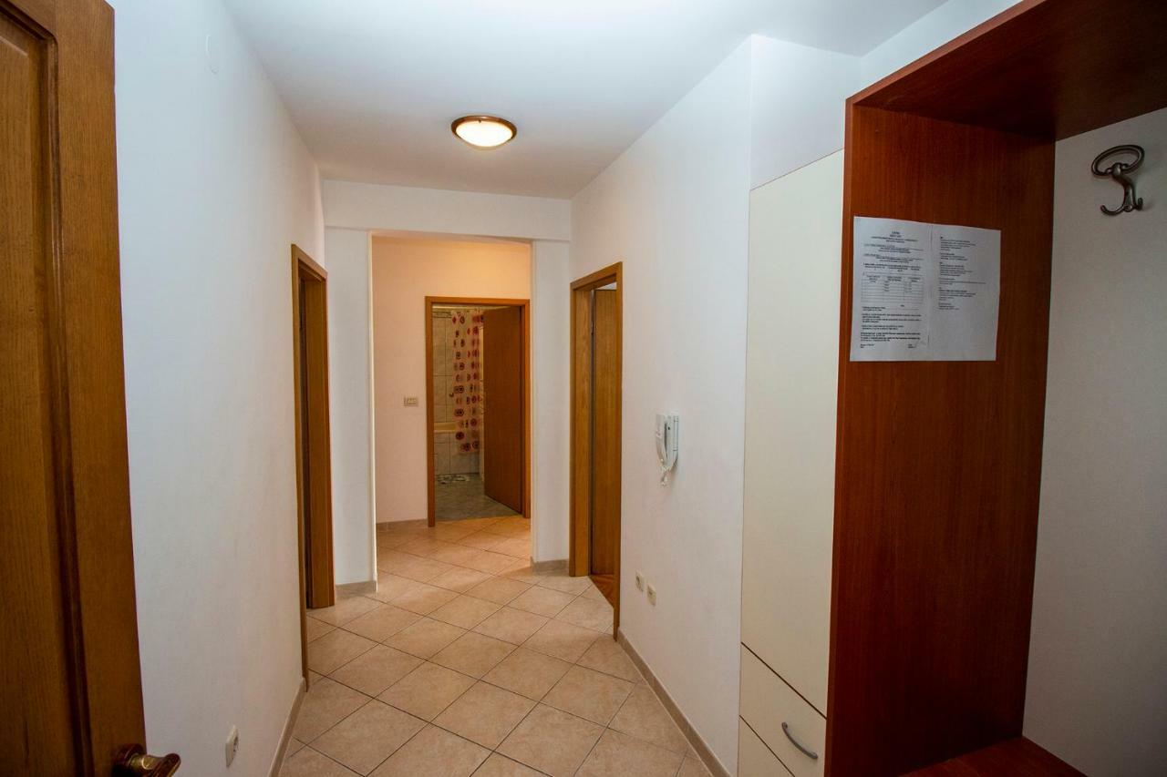 Apartmani Vrljicak 오미스 외부 사진