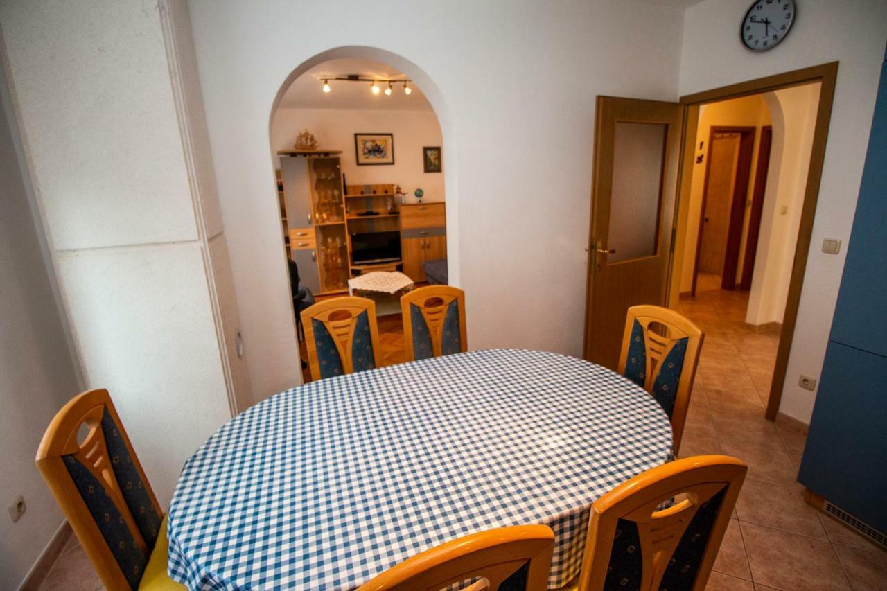 Apartmani Vrljicak 오미스 외부 사진