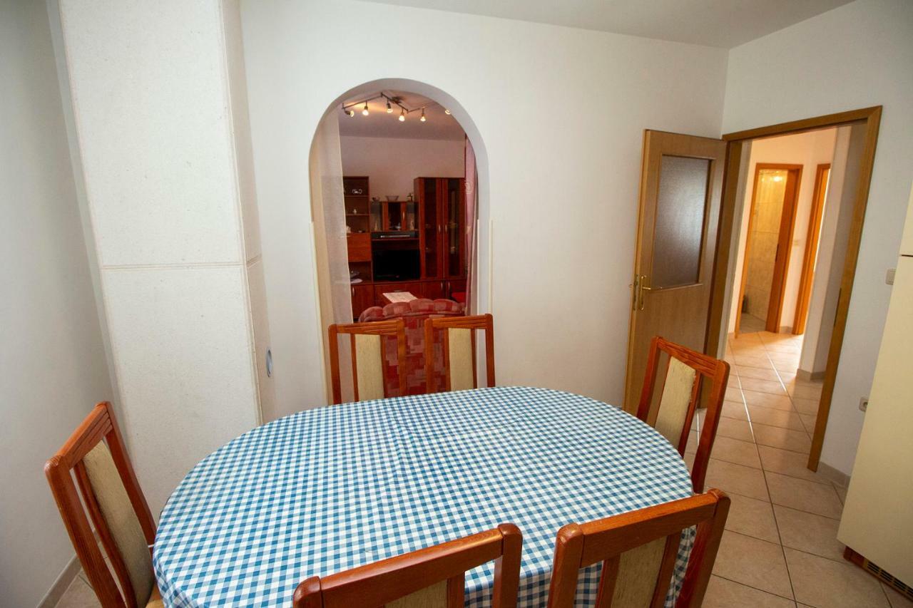 Apartmani Vrljicak 오미스 외부 사진