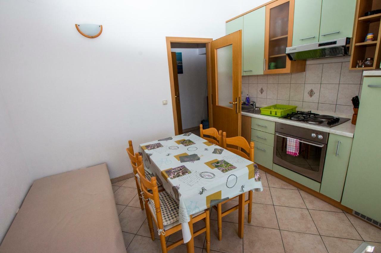 Apartmani Vrljicak 오미스 외부 사진