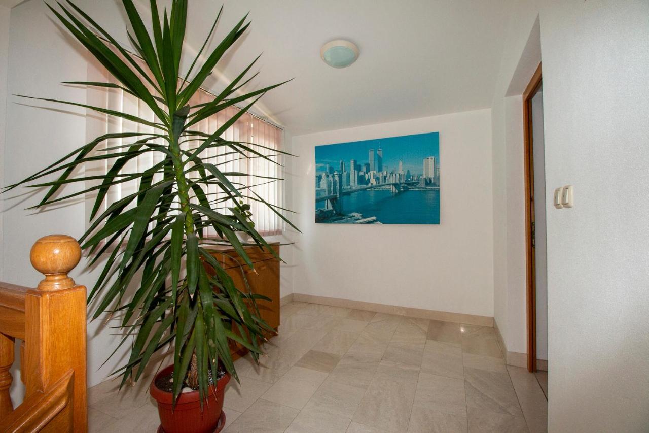 Apartmani Vrljicak 오미스 외부 사진