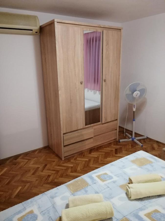 Apartmani Vrljicak 오미스 외부 사진
